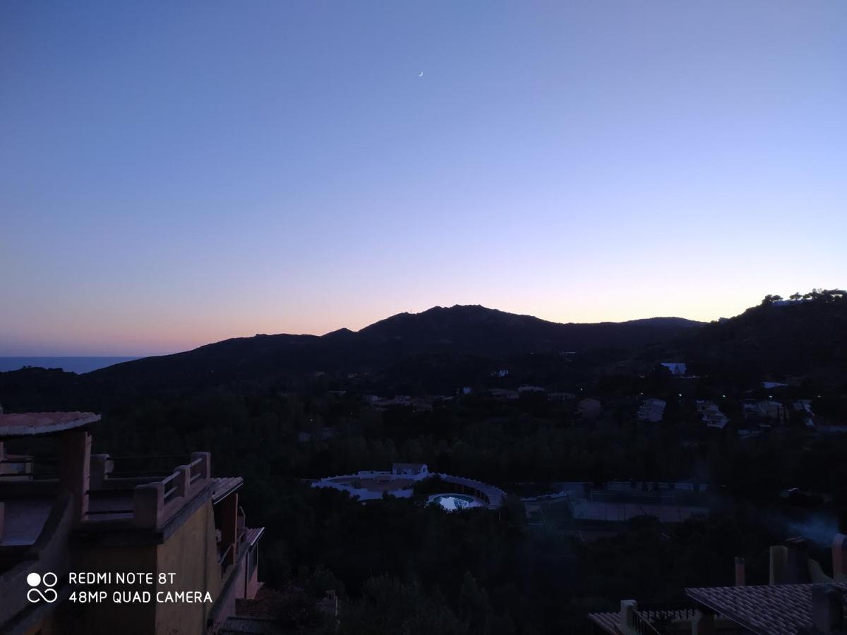 Capo Blu - Santa Margherita Di Pula Villa ภายนอก รูปภาพ